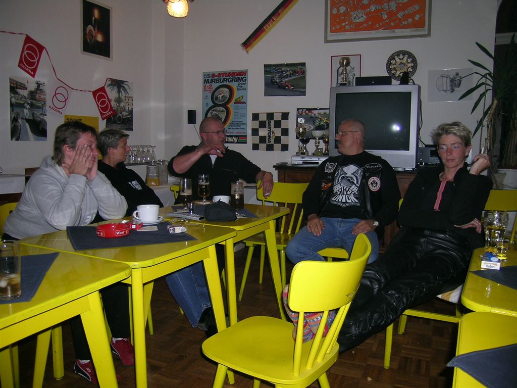 Abends im Cafe Onroad
